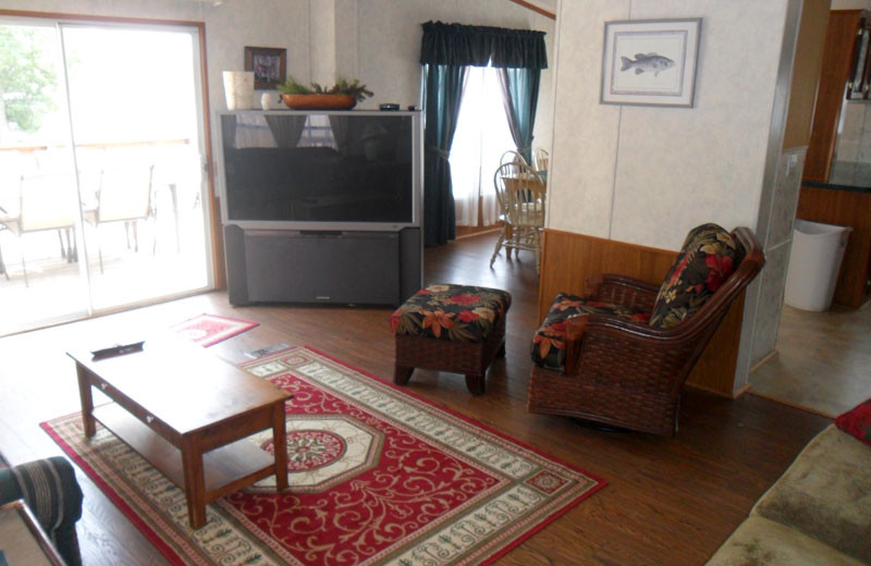 Cottage living room at King Creek Resort & Marina.