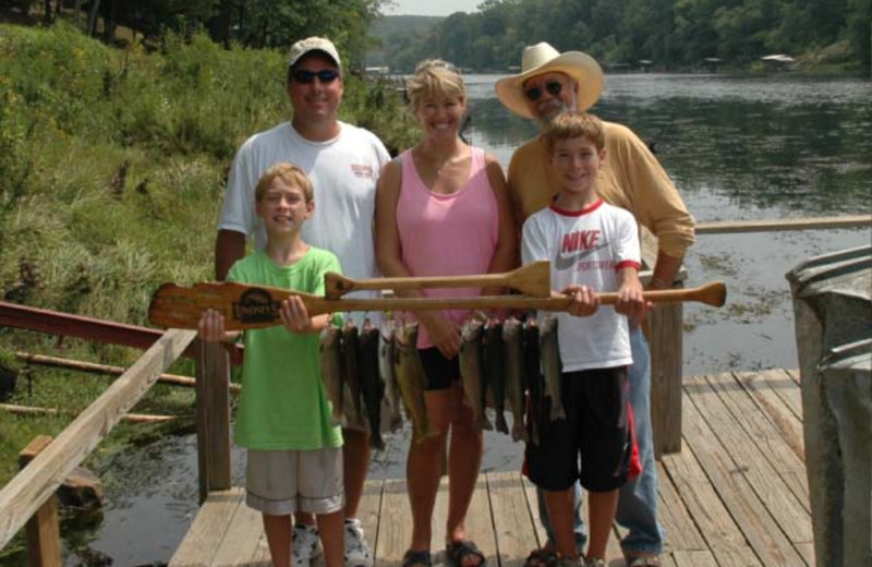 Family fishing at Lindsey's Rainbow Resort.