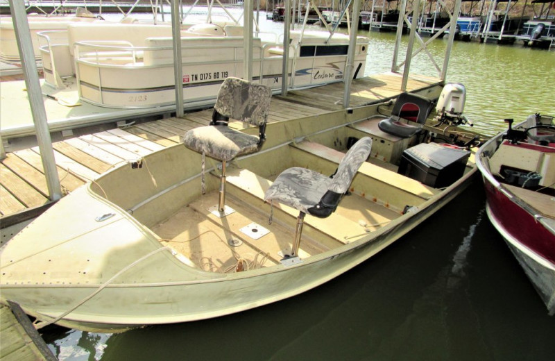 Boat rental at Lynnhurst Family Resort.
