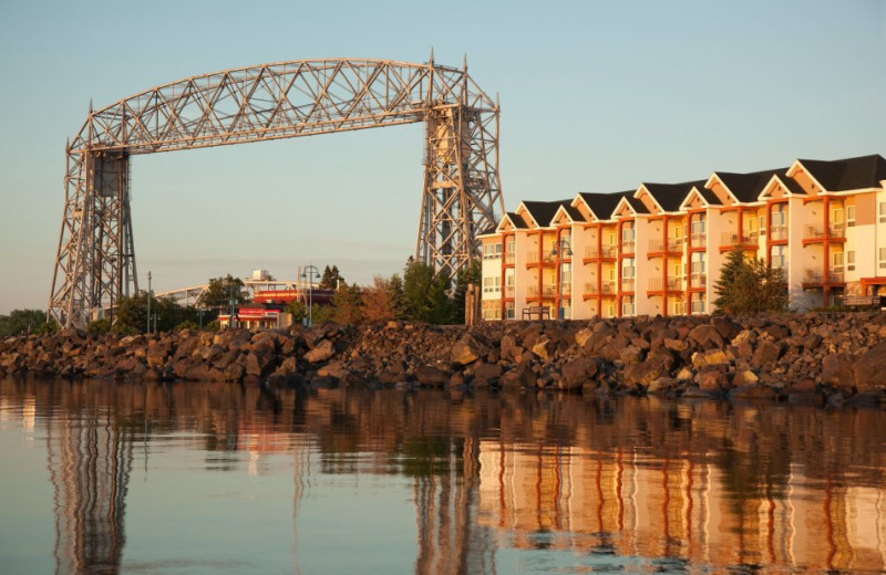 Exterior view of Comfort Suites Canal Park.