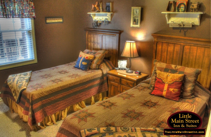 Guest room at Little Main Street Inn.