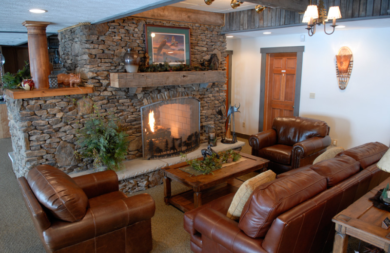 Business lounge at Pine Lakes Lodge.