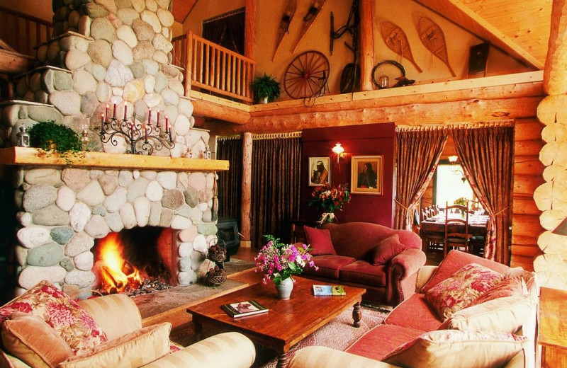 Suite Living Room at Siwash Lake Ranch