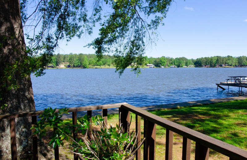 Cabin lake view at Kel's Kove.