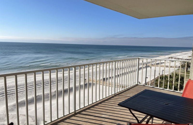 Rental balcony at Gulf Shores Rentals.