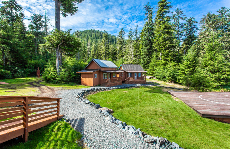 Cabins at Alaska's Big Salmon Lodge.