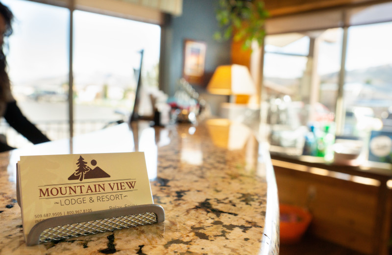 Lobby at Mountain View Lodge.