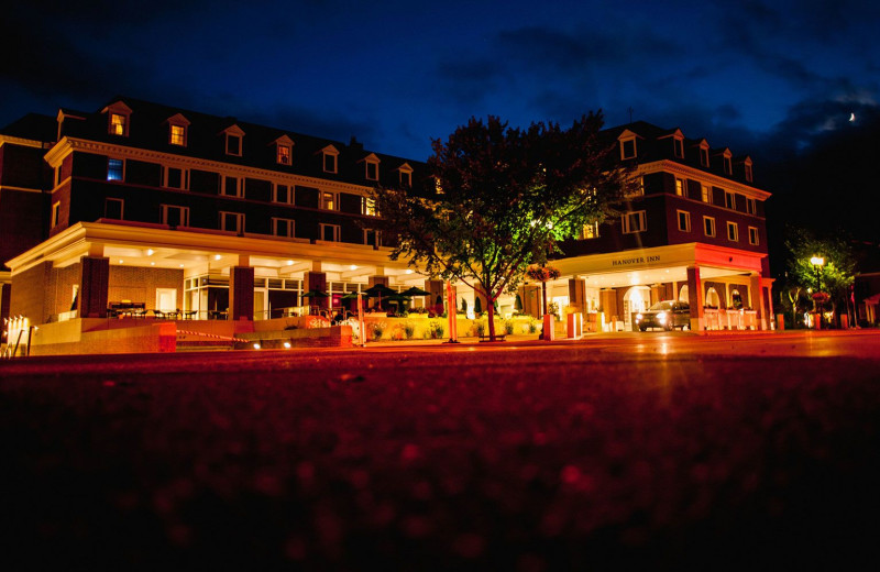 Exterior view of Hanover Inn Dartmouth.