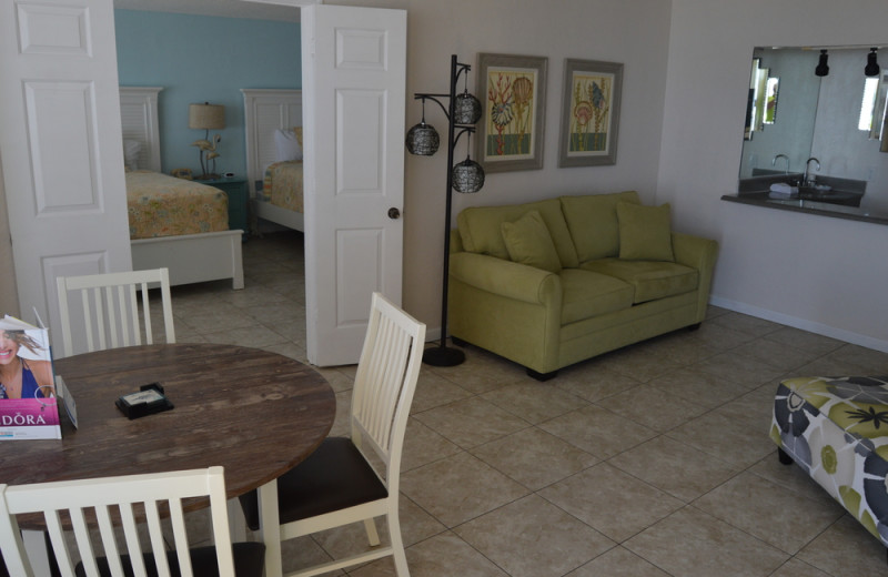 Guest room at Fountain Beach Resort.