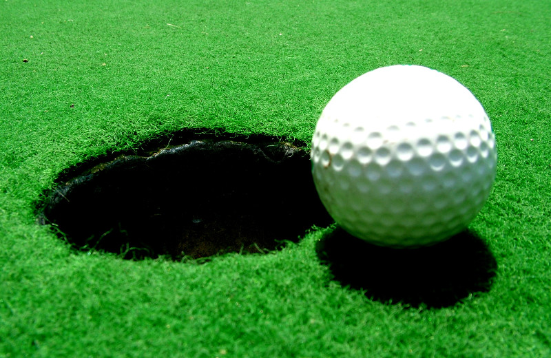 Golf course near Lizzie Lu's Island Retreat.