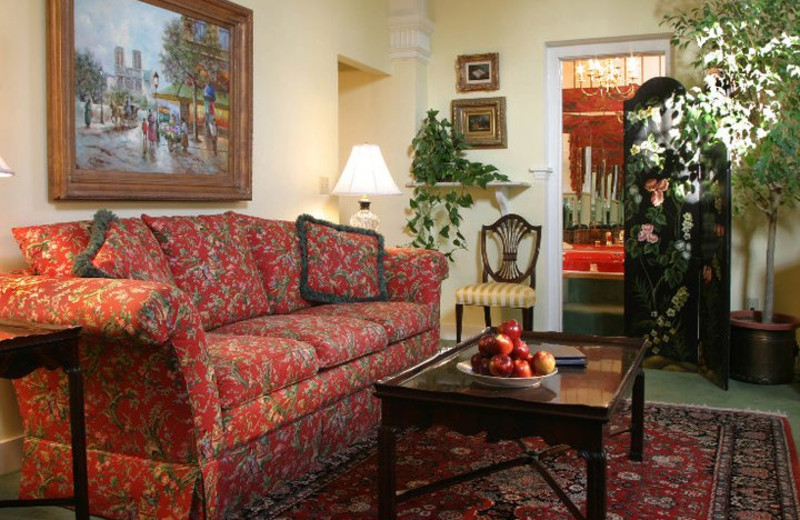 Resort living room at Geneva on the Lake.