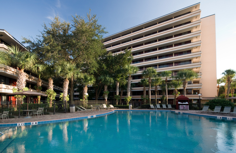 Outdoor pool at Rosen Inn at Pointe Orlando.