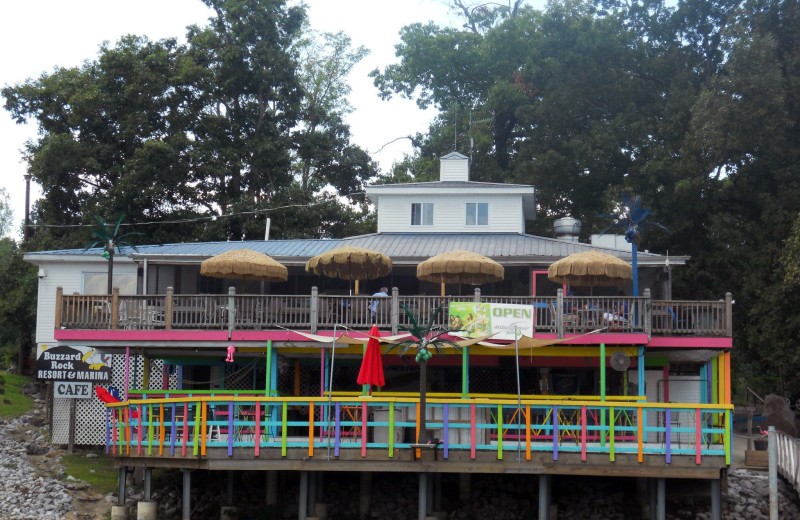 Cafe at Buzzard Rock Resort and Marina.