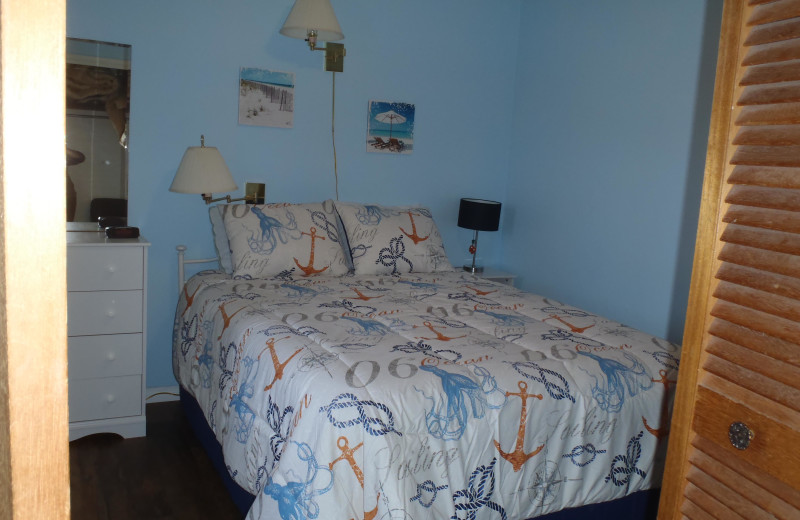 Bedroom at Tofino Lodge.