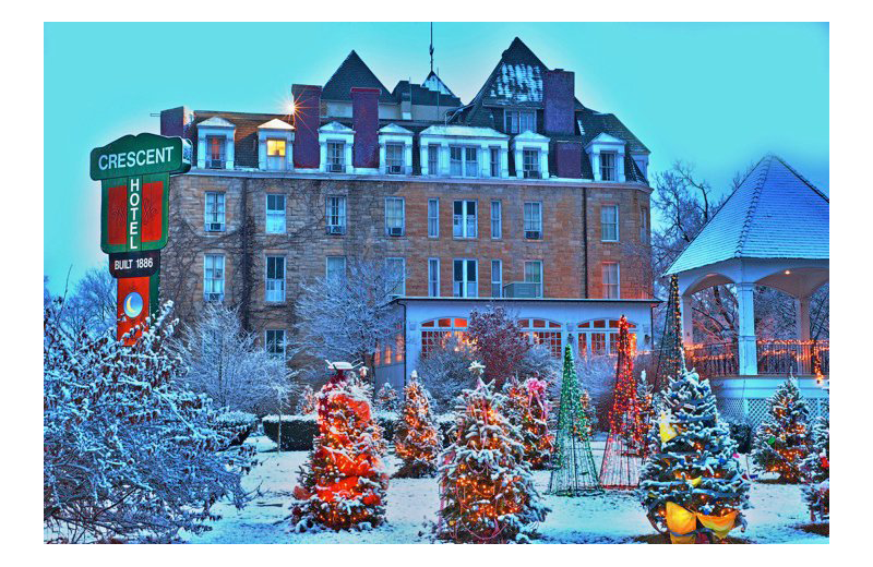 Exterior view of 1886 Crescent Hotel & Spa.