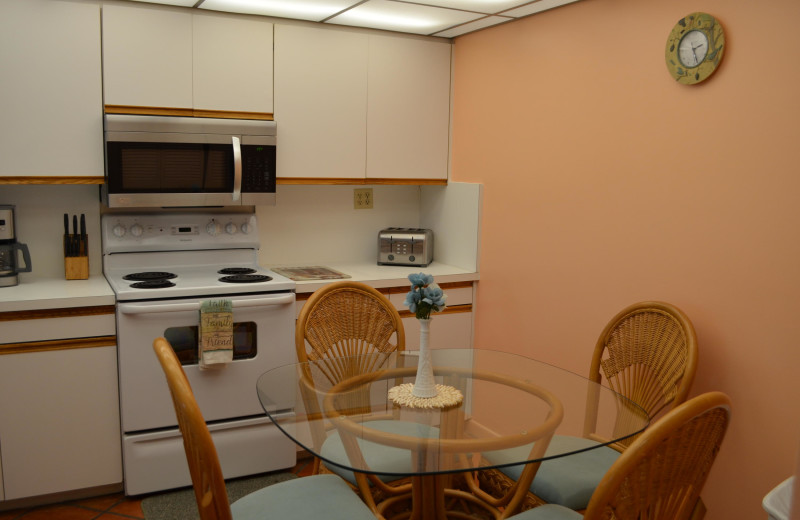 Rental kitchen at 1800 Atlantic, All Florida Keys Property Management.