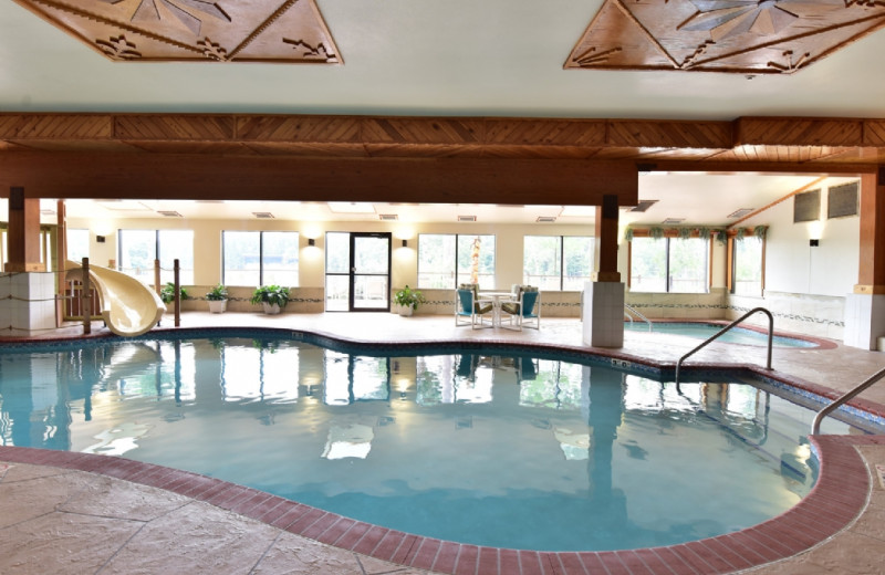 Indoor pool at Cliffside Resort & Suites.