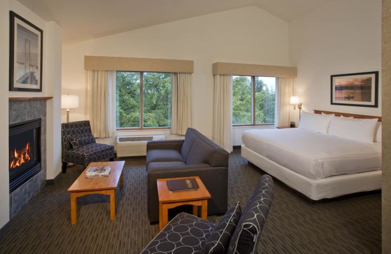Guest room at The Inn at Gig Harbor.