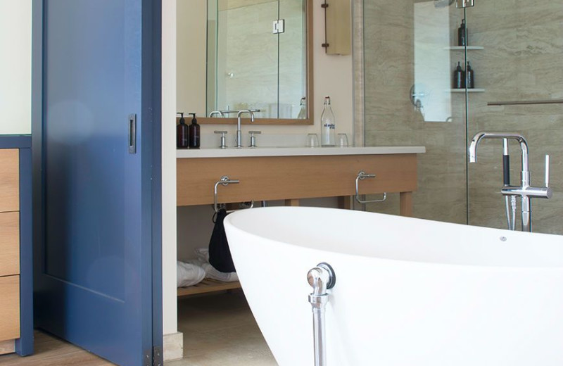 Guest bathroom at Timber Cove Inn.