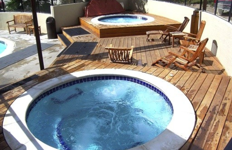 Rental hot tub at Summit Vacations.