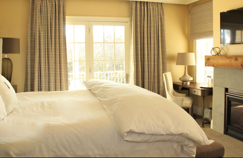 Guest room at The Inn at Willow Grove.