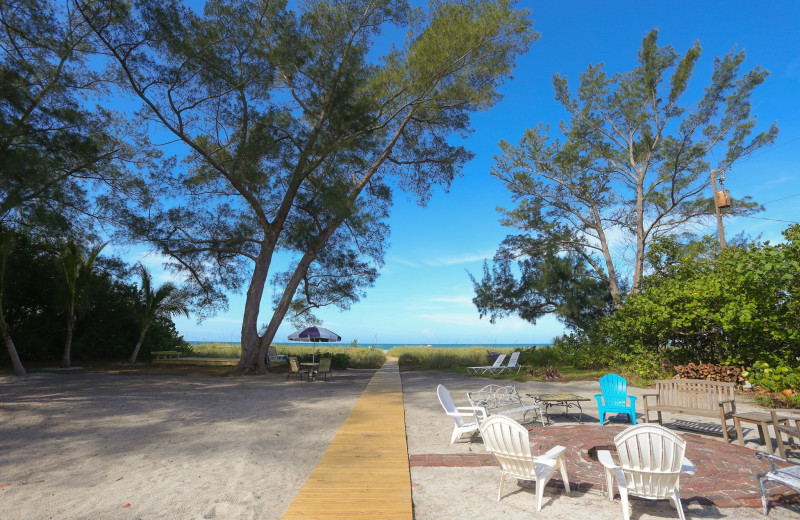 Beach at Rolling Waves Beach Cottages.