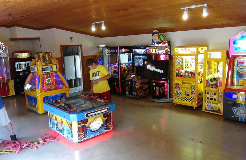 Arcade at Yogi Bear's Jellystone Park Warrens.