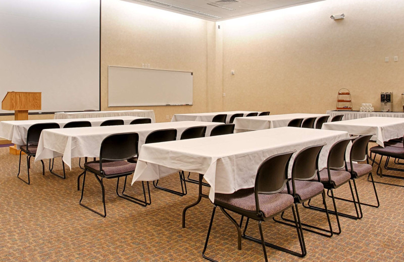 Meeting room at Country Inn & Suites - Fergus Falls.