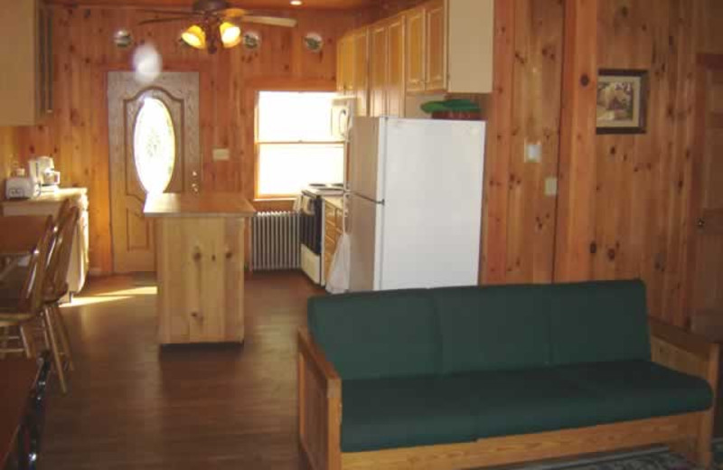 Guest kitchen at Panther Lodging.