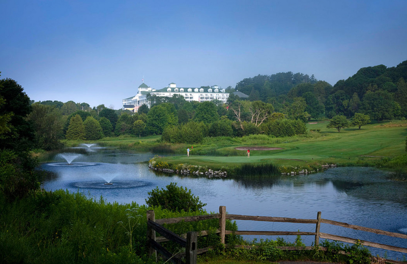 Golf at Grand Hotel.