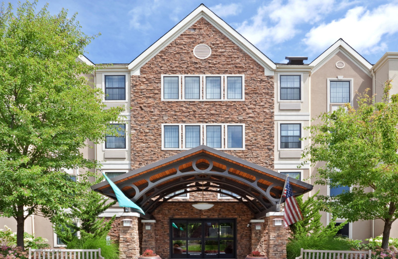 Exterior view of Staybridge Suites VANCOUVER.