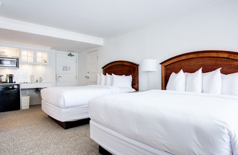 Guest room at Icona Golden Inn.