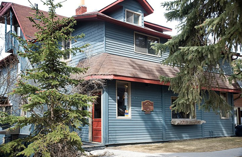 Exterior view of Rocky Mountain Bed and Breakfast.