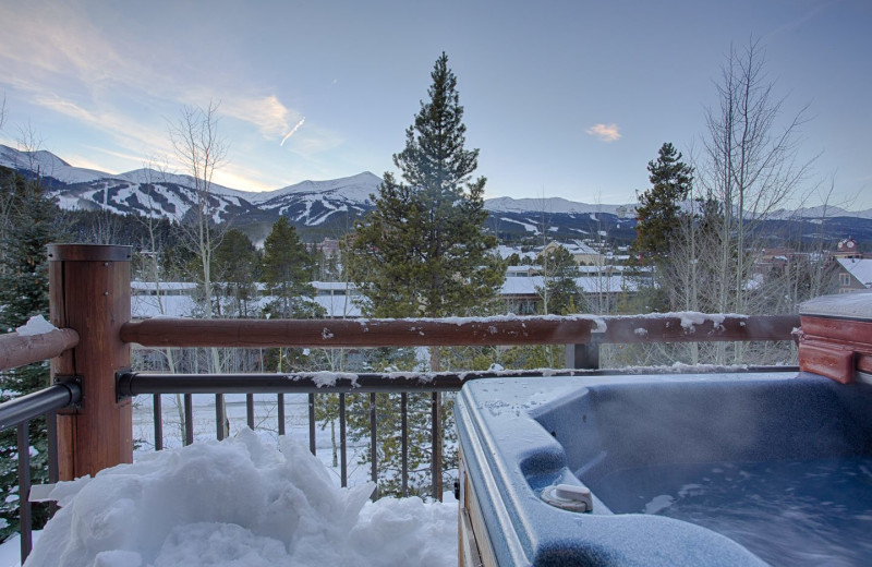 Hot tub at Corral.