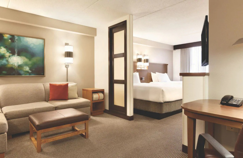 Guest room at Hyatt Place Chicago/Lombard/Oak Brook.