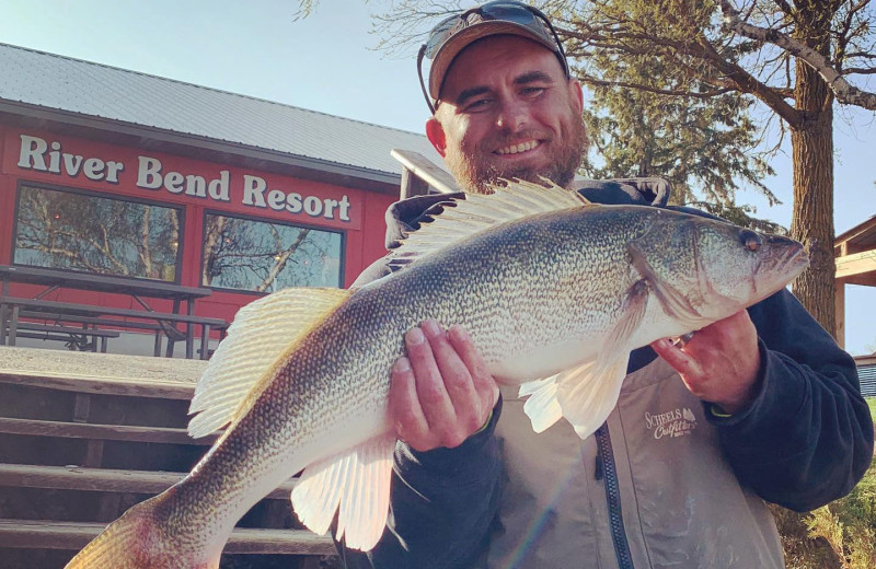 Fishing at River Bend's Resort & Walleye Inn.