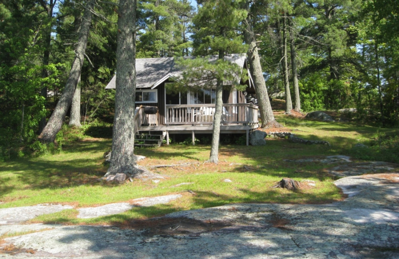 Cabin exterior at Voyageur Park Lodge.