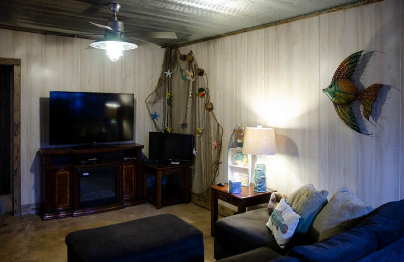 Cabin living room at Kel's Kove.