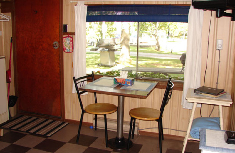 Cabin table at Sunnylea.