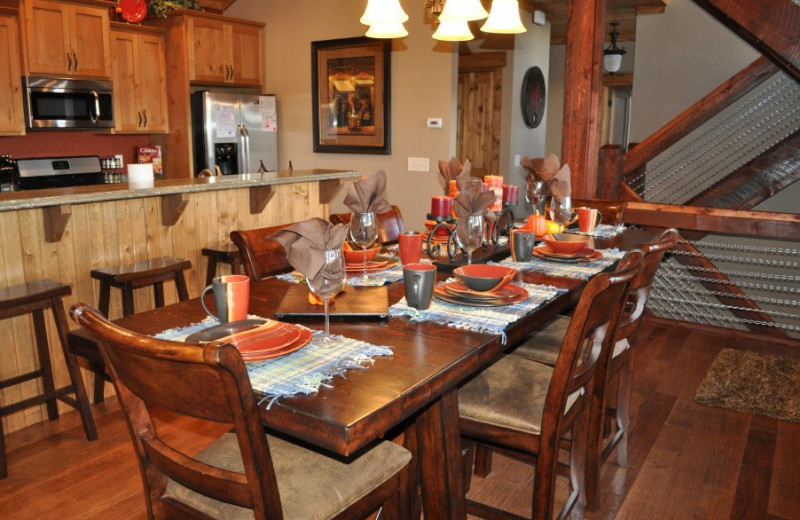 Cabin dining room at Deadwood Connections.