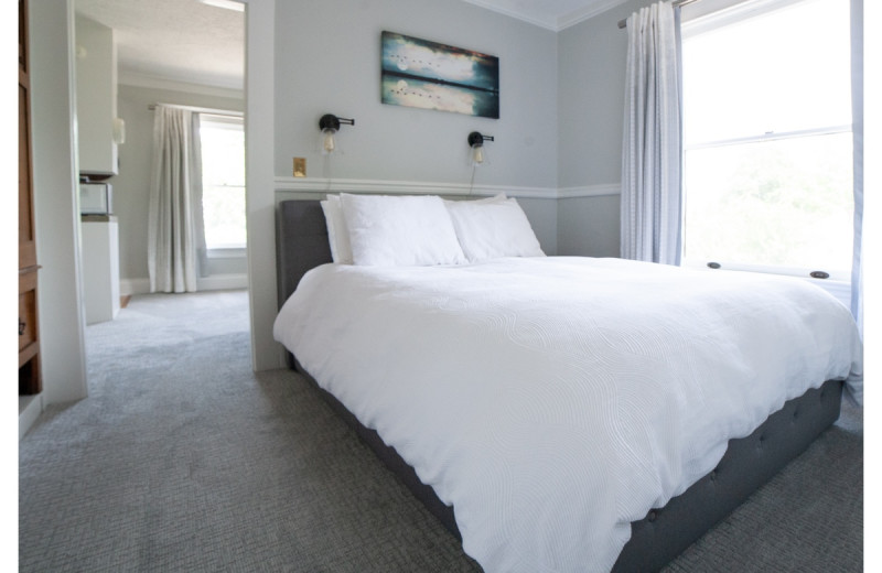 Guest bedroom at Inn At The Gorge.