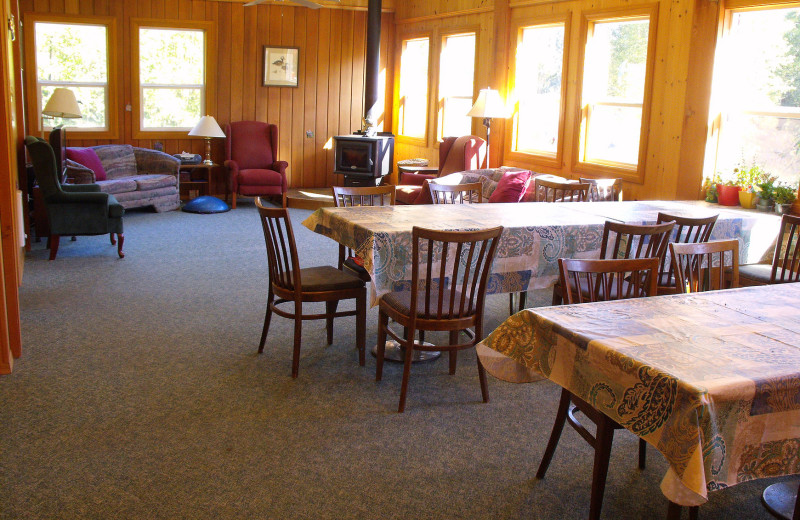 Dining room at Mt H'Kusam View Lodge.