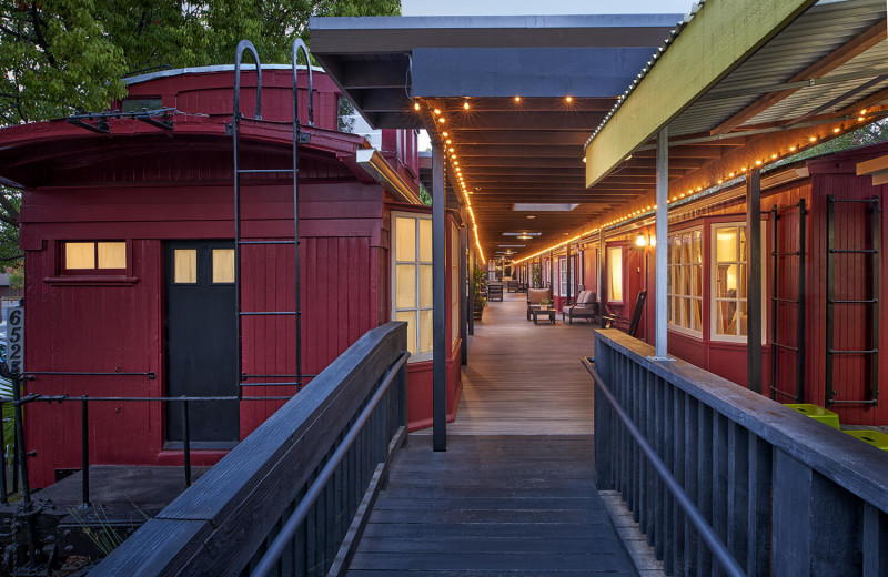 Exterior view of Napa Valley Railway Inn.