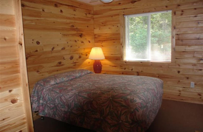 Cabin Bedroom at Ice Cracking Lodge & Resort 