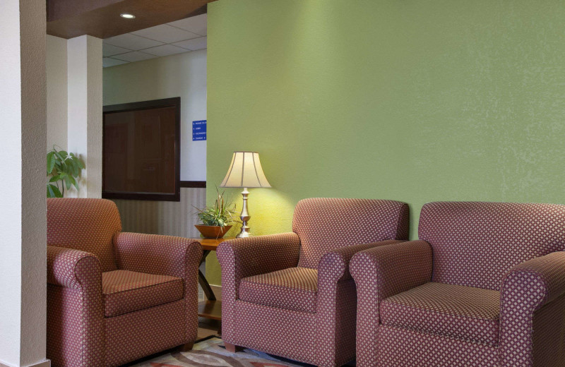 Lobby at Days Inn & Suites - Benton Harbor.