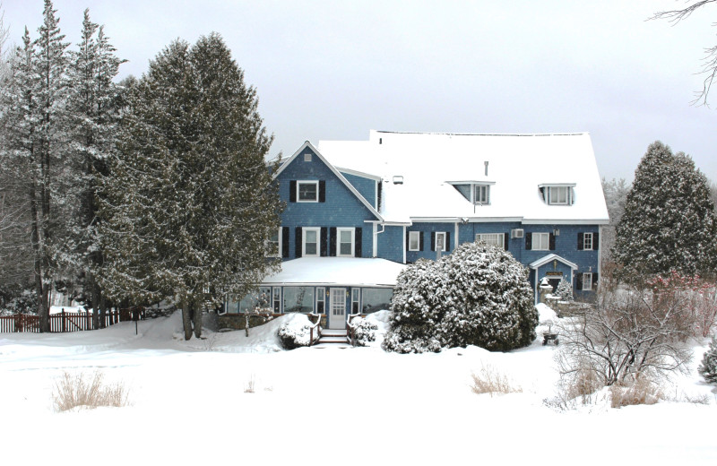 The White Mountains were made for winter, and so was the Darby Field Inn.  Explore the woods on snowshoe, then warm up fireside with a beverage!