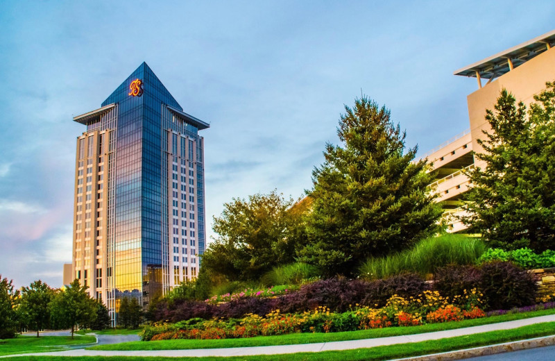 Exterior view of Turning Stone Resort Casino.