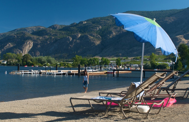 Beach at Walnut Beach Resort.