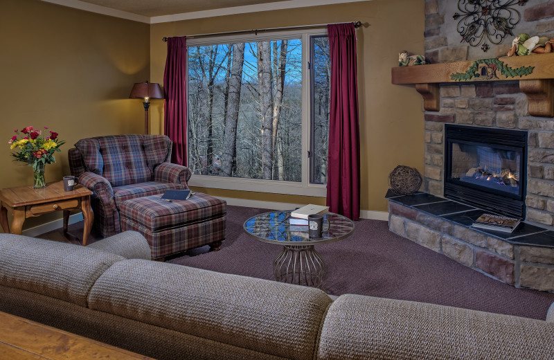 The MacTavish Cottage living room at Glenlaurel, A Scottish Inn & Cottages.