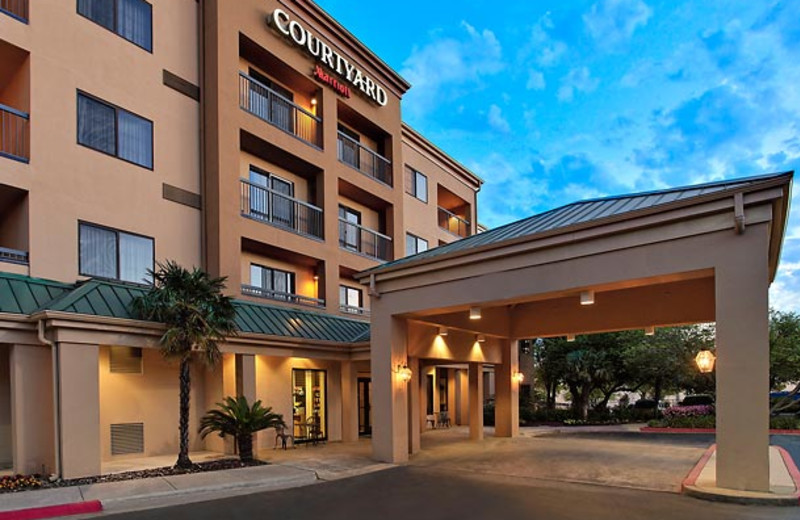 Exterior view of Courtyard Austin Northwest/Arboretum.